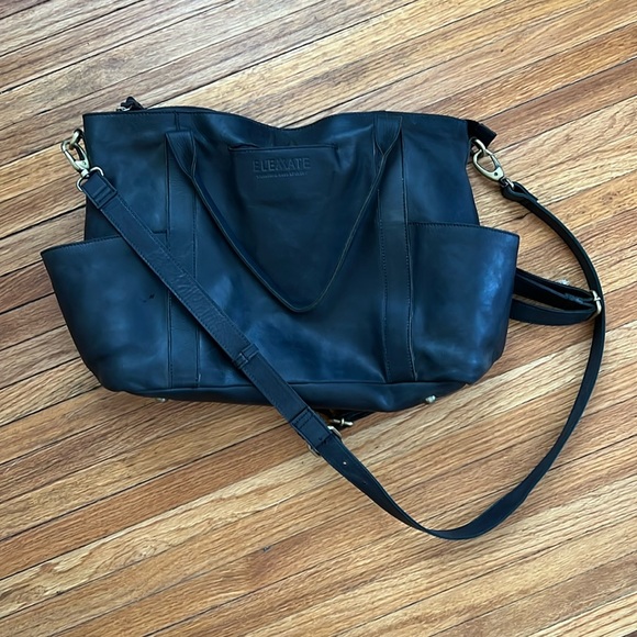 Elevate Utility Bag - Picture 2 of 10